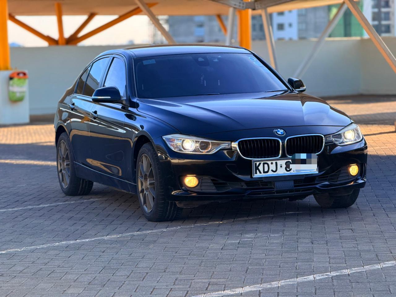 BMW 320i
